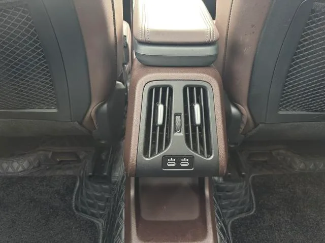 BMW X1 2023 sDrive25Li M Sports suit interior photo 17 BMW X1 2023 sDrive25Li M Sports suit interior photo 17