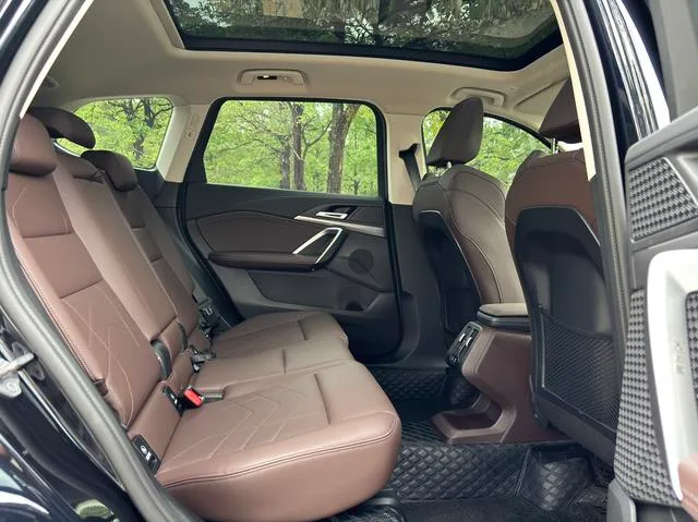 BMW X1 2023 sDrive25Li M Sports suit interior photo 19 BMW X1 2023 sDrive25Li M Sports suit interior photo 19