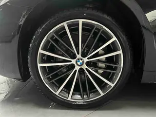 BMW 5 Series 2021 Reforma 530Li Líder M Conjunto deportivo interior foto 15 BMW 5 Series 2021 Reforma 530Li Líder M Conjunto deportivo interior foto 15
