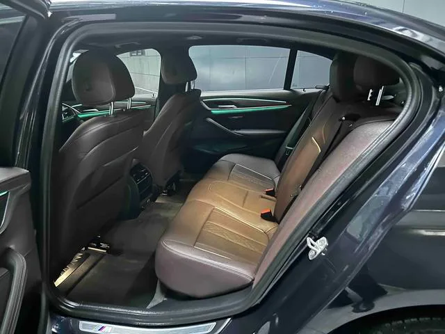 BMW 5 Series 2021 Reforma 530Li Líder M Conjunto deportivo interior foto 18 BMW 5 Series 2021 Reforma 530Li Líder M Conjunto deportivo interior foto 18