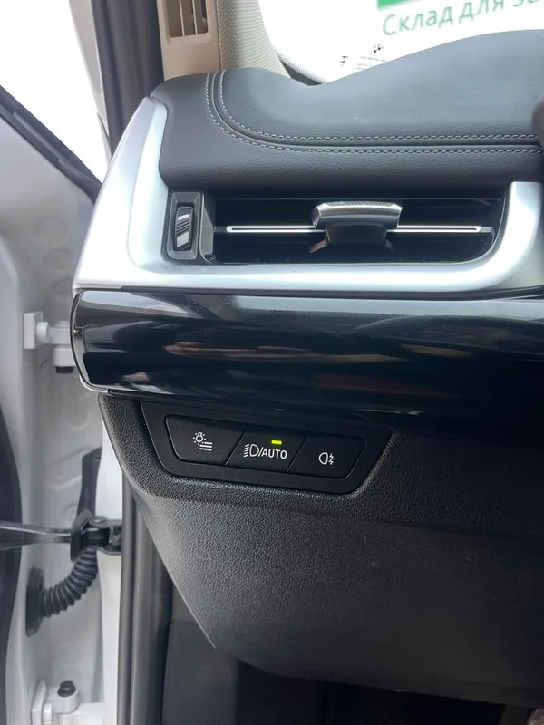 BMW X1 2023 sDrive20Li X Traje de diseño interior foto 12 BMW X1 2023 sDrive20Li X Traje de diseño interior foto 12