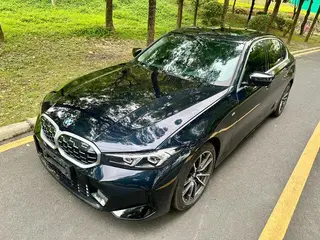 BMW 3 Series 2023 325Li M Conjunto deportivo exterior foto 8 BMW 3 Series 2023 325Li M Conjunto deportivo exterior foto 8