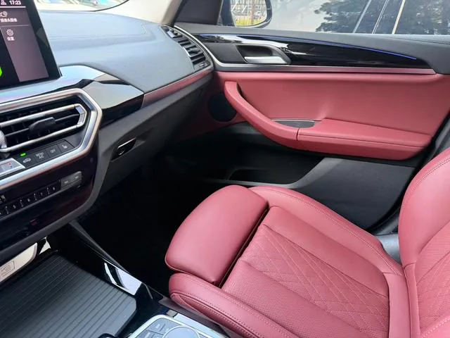 BMW X3 2022 xDrive25i M Conjunto deportivo interior foto 13 BMW X3 2022 xDrive25i M Conjunto deportivo interior foto 13