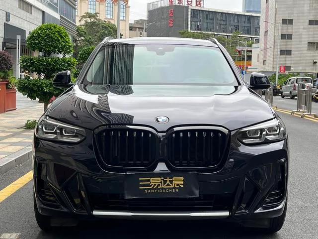 BMW X3 2022 xDrive25i M Conjunto deportivo exterior foto 2 BMW X3 2022 xDrive25i M Conjunto deportivo exterior foto 2