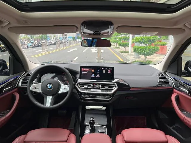 BMW X3 2022 xDrive25i M Conjunto deportivo interior foto 12 BMW X3 2022 xDrive25i M Conjunto deportivo interior foto 12