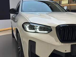 BMW X3 2022 xDrive30i Premium Class M Obsidian Night Suit interior photo 20 BMW X3 2022 xDrive30i Premium Class M Obsidian Night Suit interior photo 20