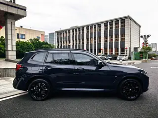 BMW X3 2022 Second change xDrive30i Leading Type M Obsidian Night Suit exterior photo 3 BMW X3 2022 Second change xDrive30i Leading Type M Obsidian Night Suit exterior photo 3