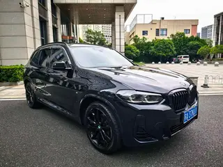 BMW X3 2022 Second change xDrive30i Leading Type M Obsidian Night Suit exterior photo 4 BMW X3 2022 Second change xDrive30i Leading Type M Obsidian Night Suit exterior photo 4