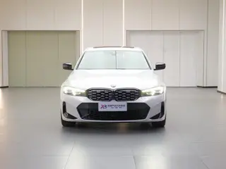 BMW 3 Series 2023 325Li M Traje nocturno deportivo Yao exterior foto 8 BMW 3 Series 2023 325Li M Traje nocturno deportivo Yao exterior foto 8