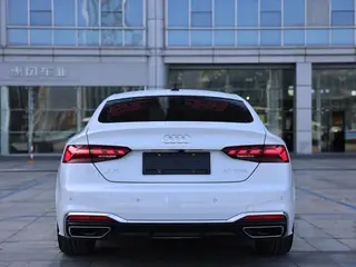 Audi A5 2024 Sportback 40 TFSI Tipo dinámico de moda exterior foto 5 Audi A5 2024 Sportback 40 TFSI Tipo dinámico de moda exterior foto 5