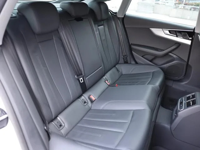 Audi A5 2024 Sportback 40 TFSI Tipo dinámico de moda interior foto 18 Audi A5 2024 Sportback 40 TFSI Tipo dinámico de moda interior foto 18