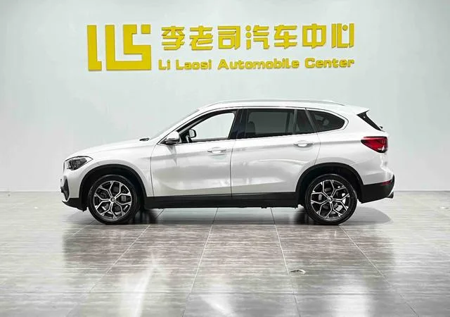 BMW X1 2021 sDrive25Li Líder exterior foto 4 BMW X1 2021 sDrive25Li Líder exterior foto 4