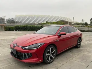 Volkswagen Lamando 2022 Lamando L 280TSI DSG Versión picante deslumbrante