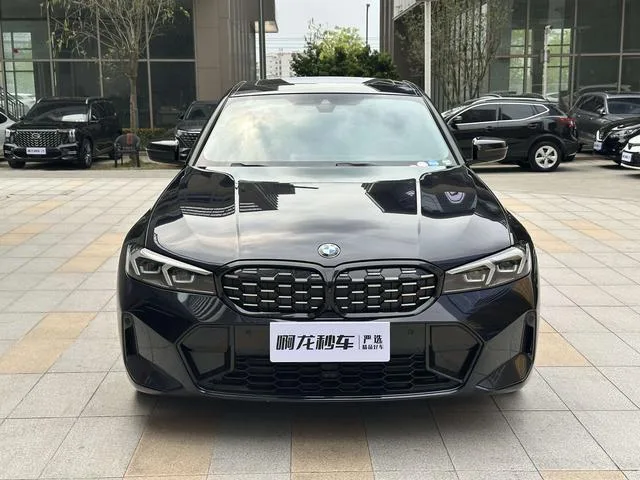 BMW 3 Series 2023 325Li M Sports Night Suit exterior photo 4 BMW 3 Series 2023 325Li M Sports Night Suit exterior photo 4