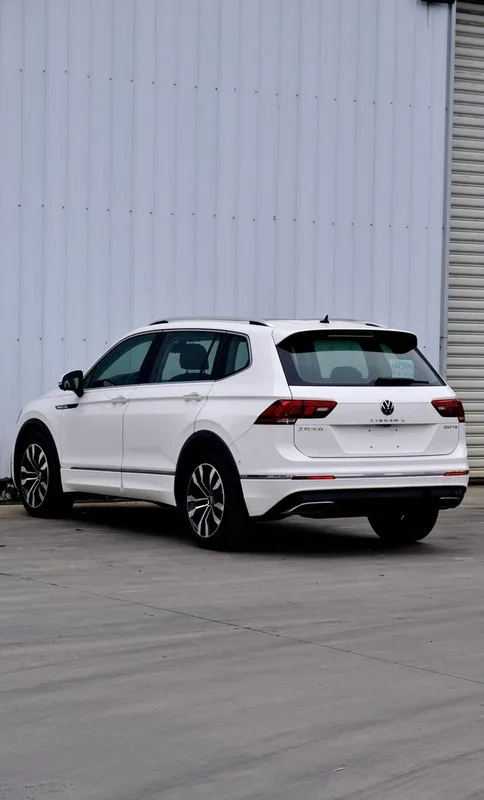 Volkswagen Tiguan L 2021 330TSI Автоматический полный привод R-Line Наслаждайтесь версией интерьер фото 11