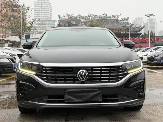 Volkswagen Passat 2022 330TSI Elite Edition exterior photo 2