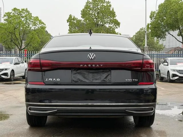 Volkswagen Passat 2022 330TSI Elite Edition exterior photo 5