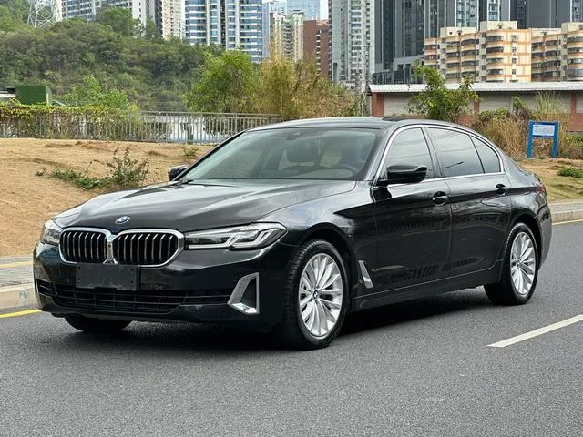 BMW 5 Series 2021 Restyling 525Li Luxury Set exterior photo 1 BMW 5 Series 2021 Restyling 525Li Luxury Set exterior photo 1