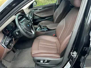 BMW 5 Series 2021 Restyling 525Li Luxury Set interior photo 9 BMW 5 Series 2021 Restyling 525Li Luxury Set interior photo 9