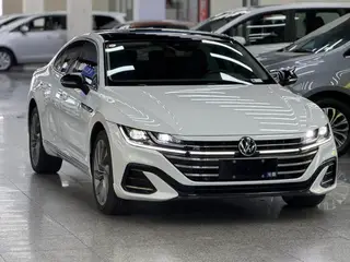 Volkswagen CC 2023 380TSI Version accrocheuse extérieur photo 3
