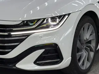 Volkswagen CC 2023 380TSI Version accrocheuse extérieur photo 8