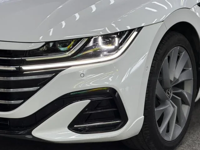 Volkswagen CC 2023 380TSI Version accrocheuse extérieur photo 8