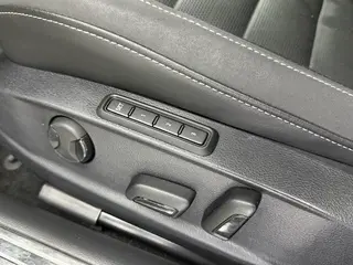 Volkswagen CC 2023 380TSI Version accrocheuse intérieur photo 19