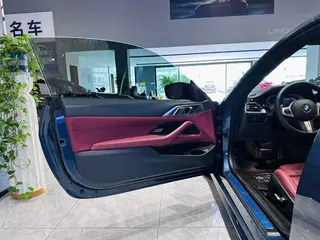 BMW 4 Series 2022 Restyling 425i M Sports Night Suit interior photo 14 BMW 4 Series 2022 Restyling 425i M Sports Night Suit interior photo 14