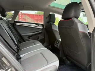 Volkswagen Lamando 2022 Lamando L 280TSI DSG Versión picante interior foto 11