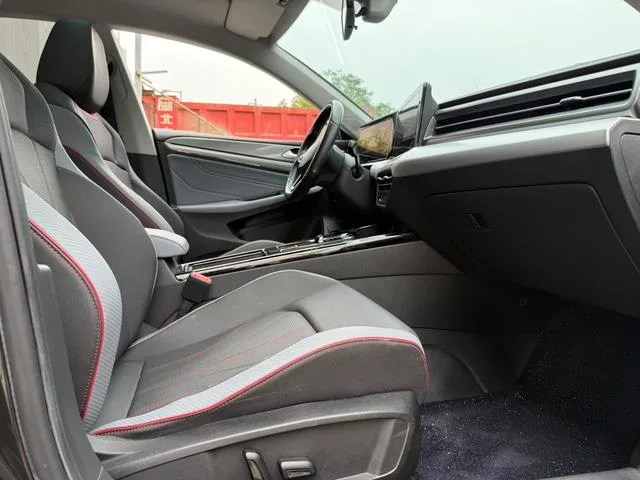 Volkswagen Lamando 2022 Lamando L 280TSI DSG Versión picante interior foto 12