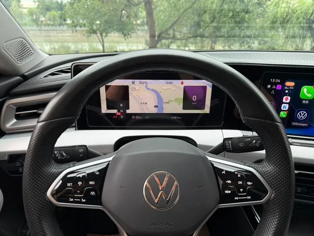 Volkswagen Lamando 2022 Lamando L 280TSI DSG Versión picante interior foto 14
