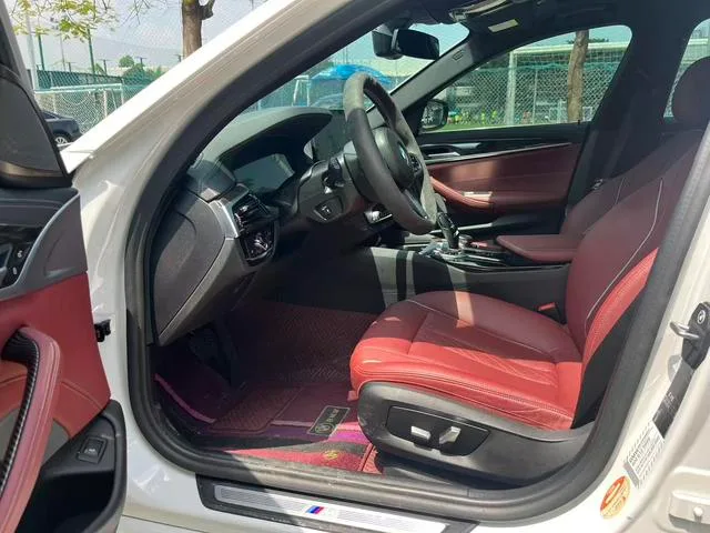 BMW 5 Series 2021 Restyling 525Li M Sports suit exterior photo 4 BMW 5 Series 2021 Restyling 525Li M Sports suit exterior photo 4