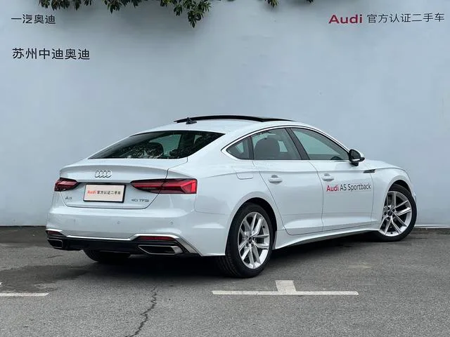 Audi A5 2024 Sportback 40 TFSI Tipo dinámico de moda exterior foto 4 Audi A5 2024 Sportback 40 TFSI Tipo dinámico de moda exterior foto 4