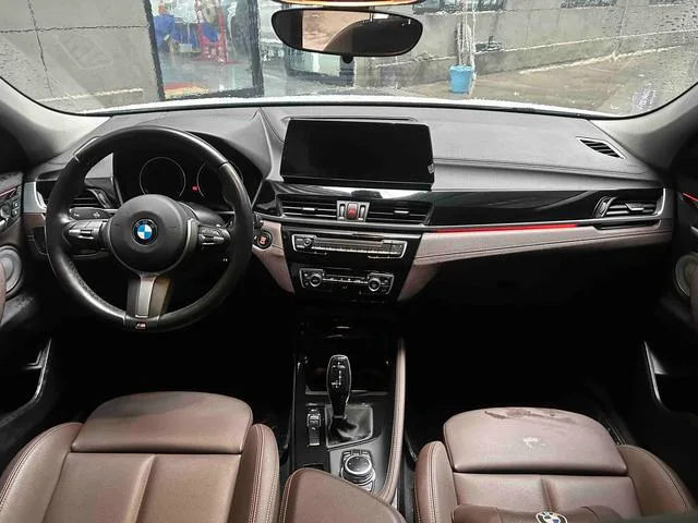 BMW X2 2022 sDrive25i M Conjunto deportivo exterior foto 5