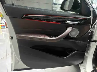 BMW X2 2022 sDrive25i M Conjunto deportivo exterior foto 9