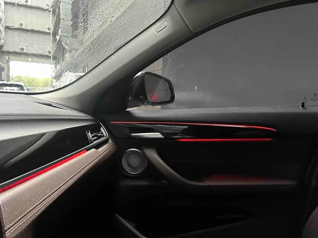 BMW X2 2022 sDrive25i M Conjunto deportivo interior foto 18