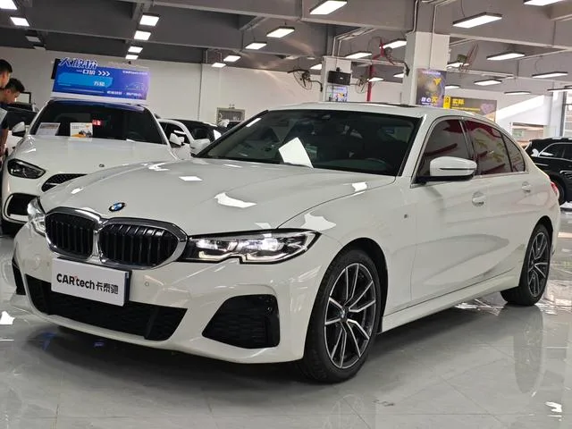 BMW 3 Series 2022 325Li M Conjunto deportivo exterior foto 1 BMW 3 Series 2022 325Li M Conjunto deportivo exterior foto 1