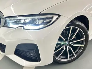 BMW 3 Series 2022 325Li M Conjunto deportivo exterior foto 5 BMW 3 Series 2022 325Li M Conjunto deportivo exterior foto 5
