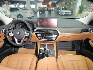 BMW 6 Series GT 2021 630i Set de diseño de lujo interior foto 11