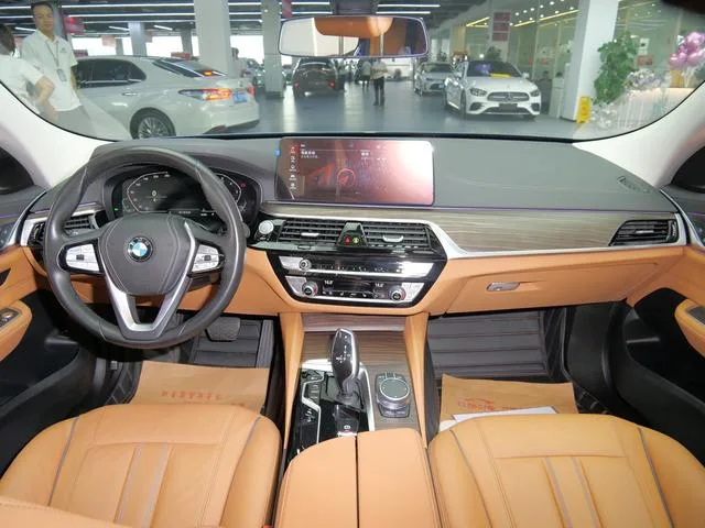 BMW 6 Series GT 2021 630i Set de diseño de lujo interior foto 11