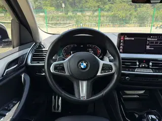 BMW X4 2022 xDrive 25i M Conjunto deportivo interior foto 10 BMW X4 2022 xDrive 25i M Conjunto deportivo interior foto 10