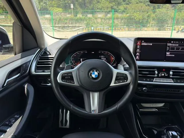 BMW X4 2022 xDrive 25i M Conjunto deportivo interior foto 10 BMW X4 2022 xDrive 25i M Conjunto deportivo interior foto 10