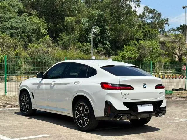 BMW X4 2022 xDrive 25i M Conjunto deportivo interior foto 14 BMW X4 2022 xDrive 25i M Conjunto deportivo interior foto 14