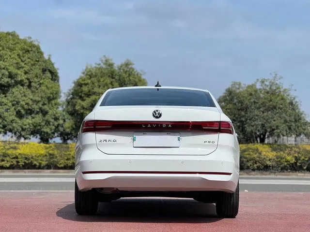 Volkswagen Lavida 2026 Pro 1.5L Versión estrellada de seis millones exterior foto 4