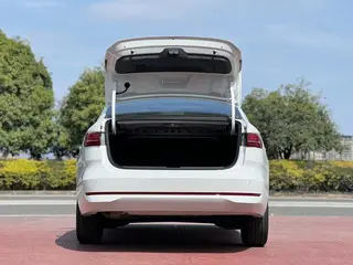 Volkswagen Lavida 2026 Pro 1.5L Versión estrellada de seis millones exterior foto 8