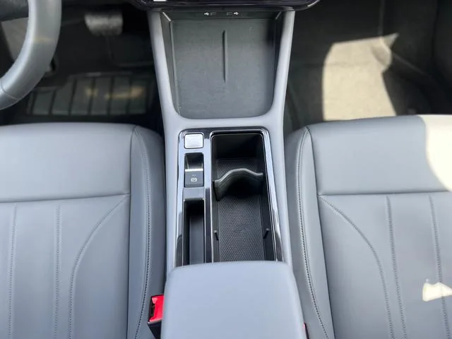 Volkswagen Lavida 2026 Pro 1.5L Versión estrellada de seis millones interior foto 16