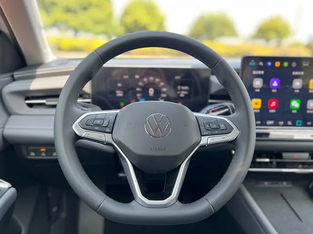 Volkswagen Lavida 2026 Pro 1.5L Versión estrellada de seis millones interior foto 18