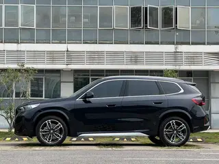 BMW X1 2025 sDrive25Li M Conjunto deportivo exterior foto 7 BMW X1 2025 sDrive25Li M Conjunto deportivo exterior foto 7