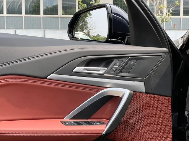 BMW X1 2025 sDrive25Li M Conjunto deportivo interior foto 12 BMW X1 2025 sDrive25Li M Conjunto deportivo interior foto 12