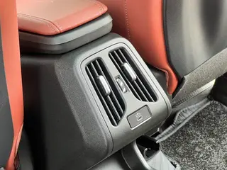 BMW X1 2025 sDrive25Li M Conjunto deportivo interior foto 17 BMW X1 2025 sDrive25Li M Conjunto deportivo interior foto 17